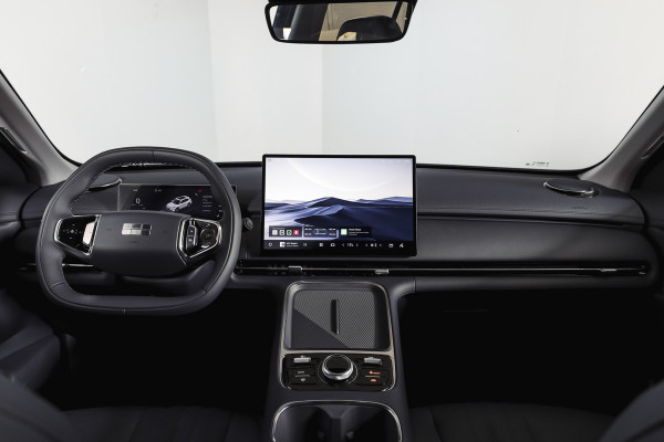 GEELY Starray EM-i 1.5 Pro PHEV | 83km Elektrisch | 360° Camera | Stoel-+Stuurverwarming | Adaptive Cruise | Leer | NAV+Carplay | 18" | 7540