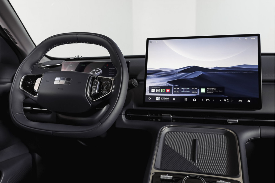 GEELY Starray EM-i 1.5 Pro PHEV | 83km Elektrisch | 360° Camera | Stoel-+Stuurverwarming | Adaptive Cruise | Leer | NAV+Carplay | 18" | 7540