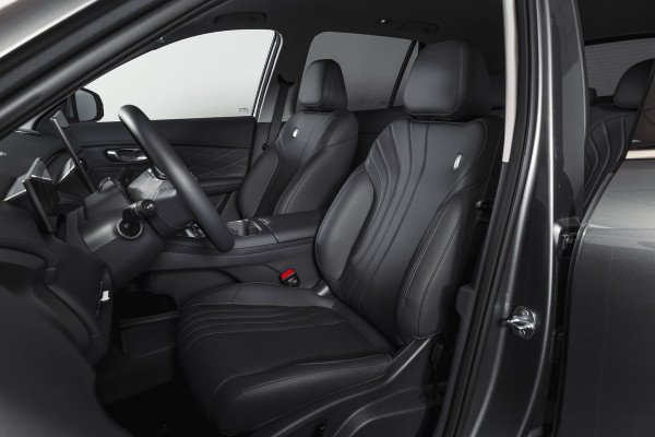GEELY Starray EM-i 1.5 Pro PHEV | 83km Elektrisch | 360° Camera | Stoel-+Stuurverwarming | Adaptive Cruise | Leer | NAV+Carplay | 18" | 8034