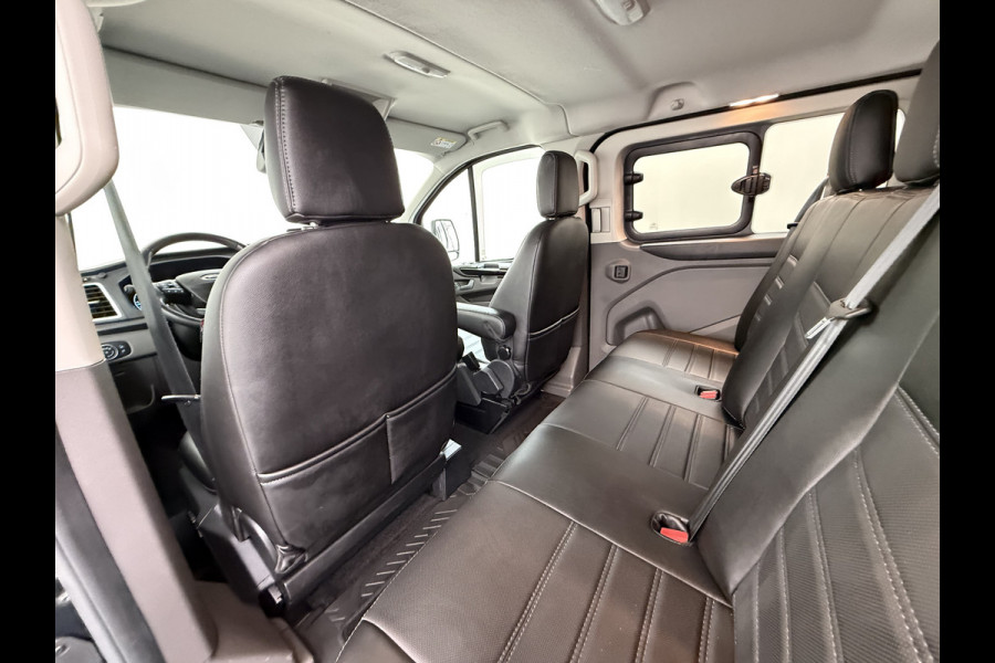 Ford Transit Custom 320 2.0TDCI 170PK Automaat L2H1 Dubbele Cabine 2X Schuifdeur Adap.Cruise 5-Persoons Leder+Verwarmd Trekhaak Navi Camera Pdc Appl Euro 6 Lmv 18" Sidebars Betonplex Vloer Wandbetimmering Lane Assist 3.200KG Trekgewicht