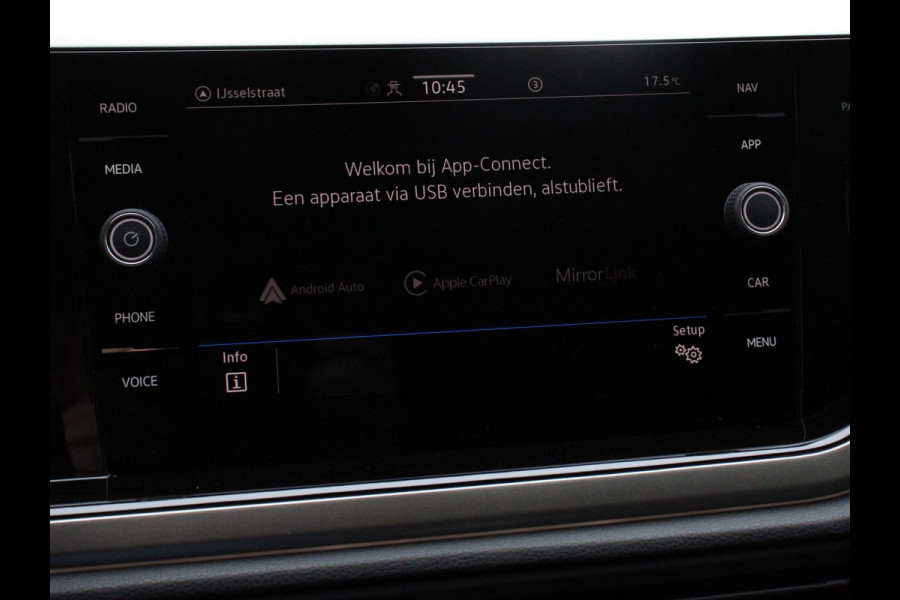 Volkswagen Polo 1.0 TSI Move Navigatie App Connect / Android Auto / Apple Carplay Climate Control Parkeer sensoren Lichtmetalen Velgen Dab Digitale Cockpit