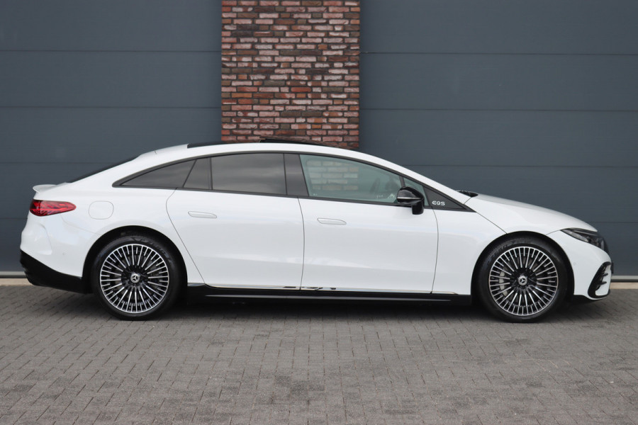 Mercedes-Benz EQS 500 4MATIC AMG Line 108 kWh | Luchtvering | Distronic+ | Hyperscreen | Achterasbesturing | Nekverwarming | Stoelventilatie | Massage | MBUX Tablet | Burmester | Vlakkenverwarming |