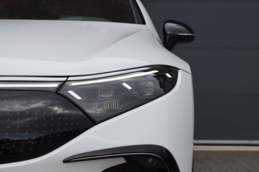 Mercedes-Benz EQS 500 4MATIC AMG Line 108 kWh | Luchtvering | Distronic+ | Hyperscreen | Achterasbesturing | Nekverwarming | Stoelventilatie | Massage | MBUX Tablet | Burmester | Vlakkenverwarming |