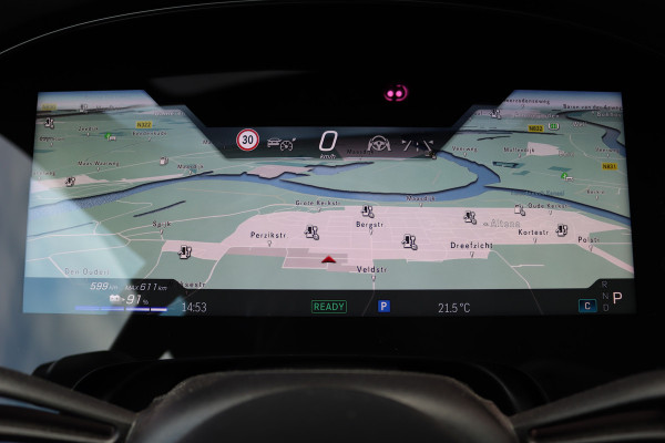 Mercedes-Benz EQS 500 4MATIC AMG Line 108 kWh | Luchtvering | Distronic+ | Hyperscreen | Achterasbesturing | Nekverwarming | Stoelventilatie | Massage | MBUX Tablet | Burmester | Vlakkenverwarming |