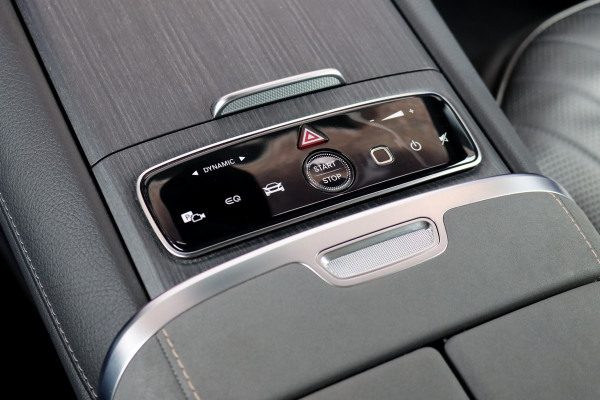 Mercedes-Benz EQS 500 4MATIC AMG Line 108 kWh | Luchtvering | Distronic+ | Hyperscreen | Achterasbesturing | Nekverwarming | Stoelventilatie | Massage | MBUX Tablet | Burmester | Vlakkenverwarming |