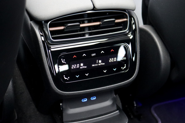 Mercedes-Benz EQS 500 4MATIC AMG Line 108 kWh | Luchtvering | Distronic+ | Hyperscreen | Achterasbesturing | Nekverwarming | Stoelventilatie | Massage | MBUX Tablet | Burmester | Vlakkenverwarming |