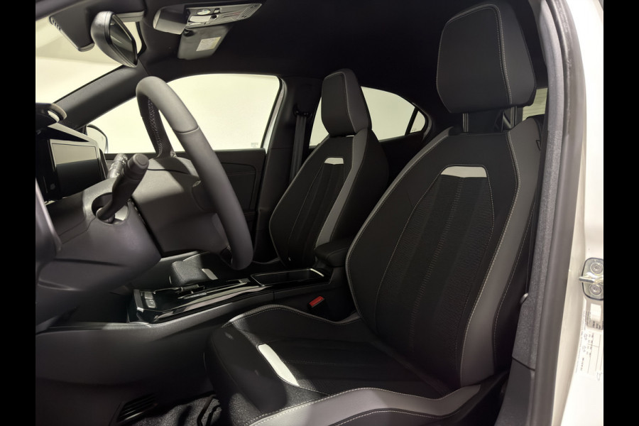 Opel Mokka-e GS Line 50-kWh 11kw bl. | ACC | Keyless | Stoelen & stuur verwarmd