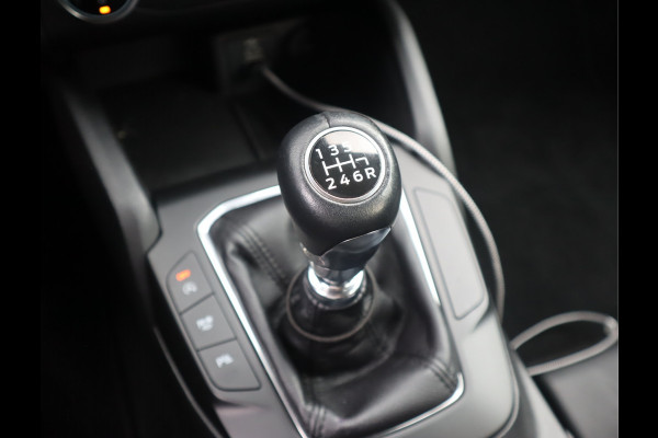 Ford FOCUS Wagon 1.0 EcoBoost Hybrid Titanium Style Navi / Carplay / Blis / Afn.Trekh / Adap. Cruise / Mild-Hybride