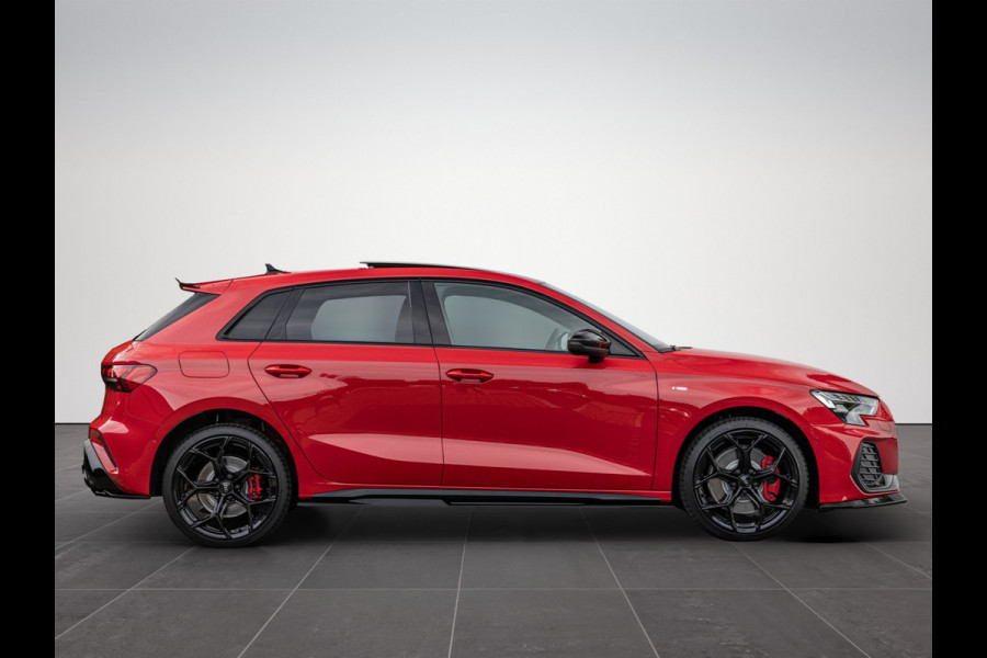 Audi A3 Sportback 45 TFSI e S edition Competition Pano S-stoelen Ambiente ACC