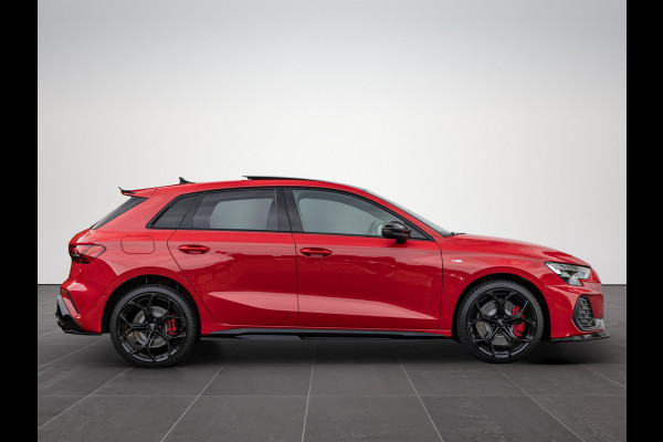 Audi A3 Sportback 45 TFSI e S edition Competition Pano S-stoelen Ambiente ACC