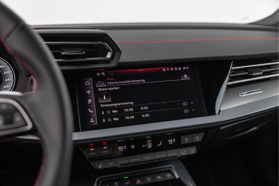 Audi A3 Sportback 45 TFSI e S edition Competition Pano S-stoelen Ambiente ACC