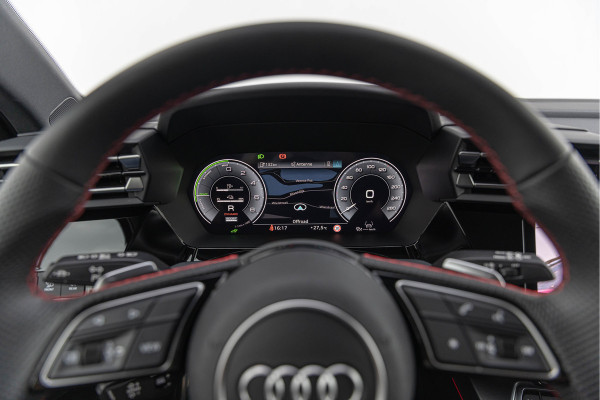 Audi A3 Sportback 45 TFSI e S edition Competition Pano S-stoelen Ambiente ACC