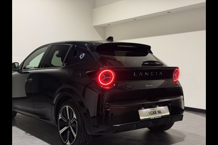 Lancia Ypsilon LX 51 kWh | Keyless | Velours bekleding | Stoelen verwarmd | Elektr. stoelen