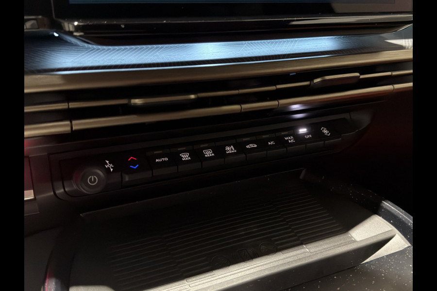 Lancia Ypsilon LX 51 kWh | Keyless | Velours bekleding | Stoelen verwarmd | Elektr. stoelen