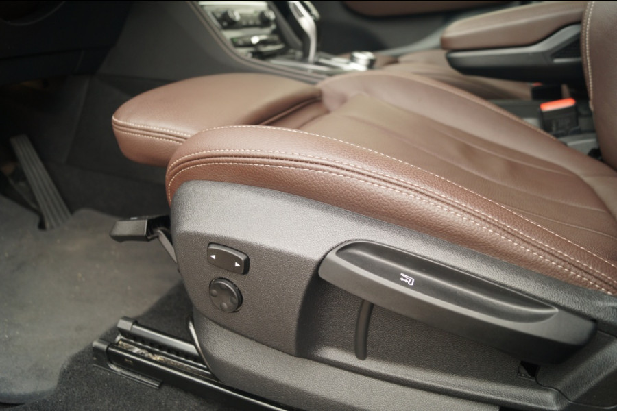 BMW 2 Serie Gran Tourer 218i Automaat Business Edition Plus -LEER-ECC-LED-NAVI-CAM-