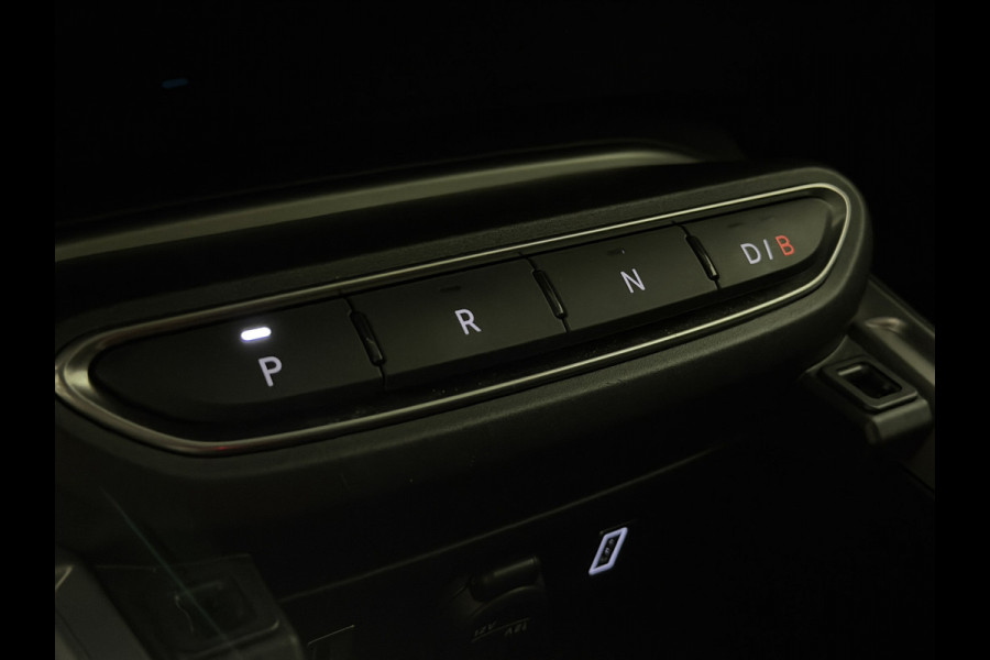Jeep Avenger Altitude 54 kWh | Warmtepomp | Keyless | Stoelen verwarmd | LED