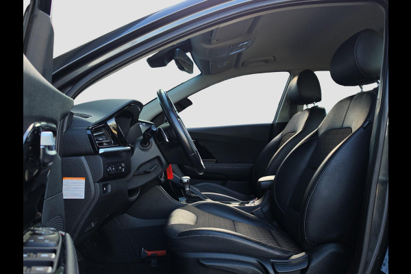 Kia Niro 1.6 GDi Hybrid DynamicLine | Navigatie | Parkeersensoren | Trekhaak