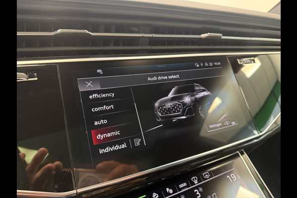 Audi Q8 60 TFSI e quattro Pro Line S Competition ACC Panoramadak 4 Wiel besturing