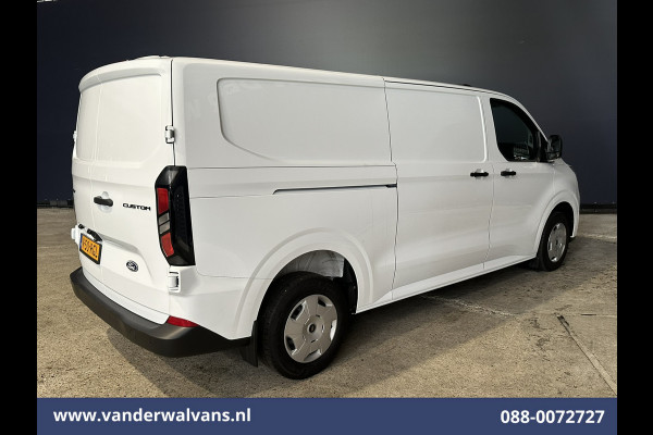 Ford Transit Custom 2.0 TDCI 136pk L2H1 Euro6 Airco | Camera | LED | Cruisecontrol Verwarmde voorruit, Parkeersensoren, Bijrijdersbank, 2740kg trekvermogen