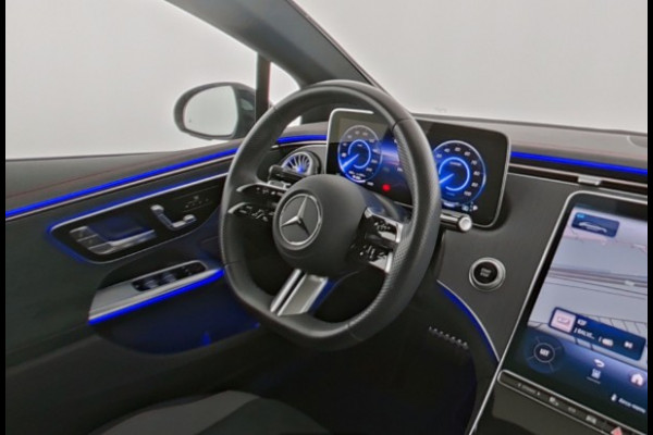 Mercedes-Benz EQE 300 AMG 90 kWh AMG Line | Night Pakket | Panorama Schuif-Kanteldak | Alarm | Sfeerverlichting | Stoelverwarming. Inclusief 24 maanden MB Certified garantie voor Europa.