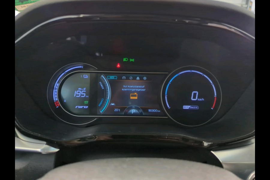 Kia e-Niro DynamicPlusLine 64 kWh | SOH 100% | Trekhaak | Warmtepomp | Schuif-Kantel Dak |