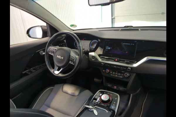 Kia e-Niro DynamicPlusLine 64 kWh | SOH 100% | Trekhaak | Warmtepomp | Schuif-Kantel Dak |