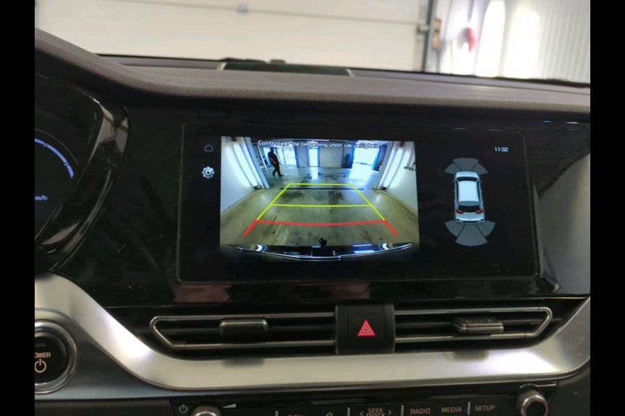 Kia e-Niro DynamicPlusLine 64 kWh | SOH 100% | Trekhaak | Warmtepomp | Schuif-Kantel Dak |