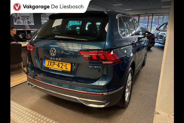 Volkswagen Tiguan 1.4 TSI eHybridbBusiness+ / navi / camera / carplay / stoelverw. / IQ light