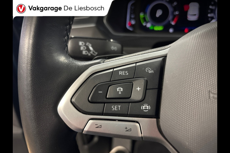 Volkswagen Tiguan 1.4 TSI eHybridbBusiness+ / navi / camera / carplay / stoelverw. / IQ light