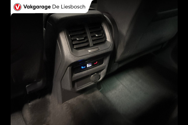 Volkswagen Tiguan 1.4 TSI eHybridbBusiness+ / navi / camera / carplay / stoelverw. / IQ light