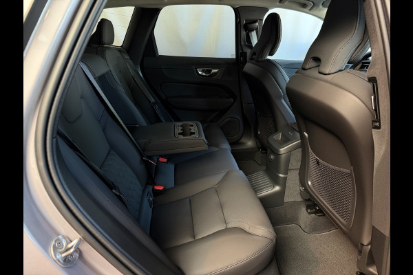 Volvo XC60 2.0 T8 455PK AWD PLUS DARK NIEUWE AUTO HARMAN KARDON 360.CAM STOEL/STUUR VERW LEER vapour grey