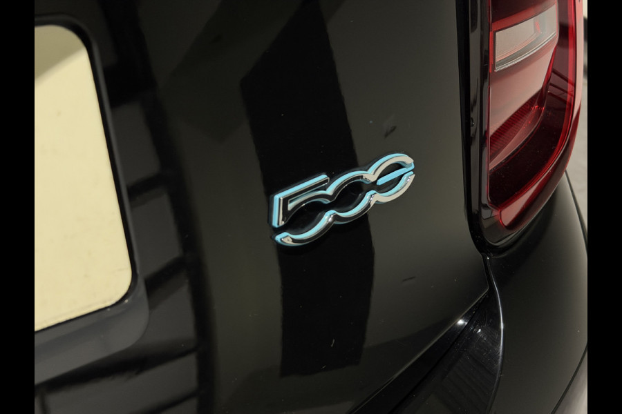 Fiat 500 3+1 42 kWh | Apple CarPlay - Android Auto | Stoelen verwarmd | Dodehoek detectie