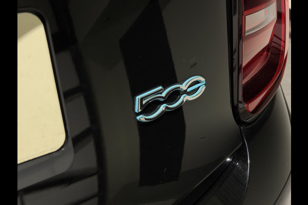 Fiat 500 3+1 42 kWh | Apple CarPlay - Android Auto | Stoelen verwarmd | Dodehoek detectie
