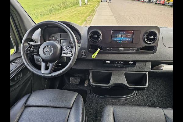 Mercedes-Benz Sprinter 315 L3H2 Mbux Navi Automaat Airco Camera 3-Zits/ Leer Euro6!