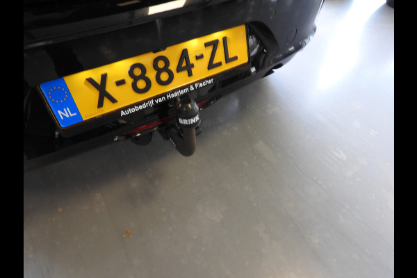 Opel Corsa 1.2 Elegance, Climat Control, Panoramadak, Trekhaak, Stuurverw.