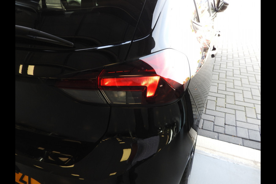 Opel Corsa 1.2 Elegance, Climat Control, Panoramadak, Trekhaak, Stuurverw.