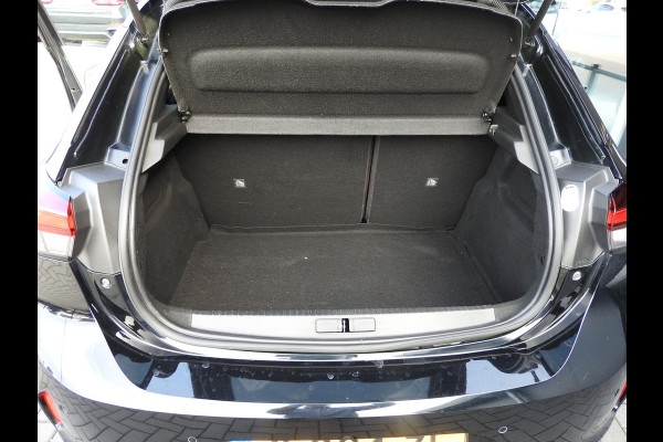 Opel Corsa 1.2 Elegance, Climat Control, Panoramadak, Trekhaak, Stuurverw.
