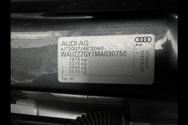 Audi A3 Limousine 35 TFSI S edition (INCL-BTW)  *AUT | 1/2 LEATHER | MATRIX-LED | HEATED-SPORTSEATS | CRUISE | CAMERA | DIGI-COCKPIT | NAVI-FULLMAP | PRIVACY-GLASS | AMBIENT-LIGHT | ECC | PDC | 18''ALU*