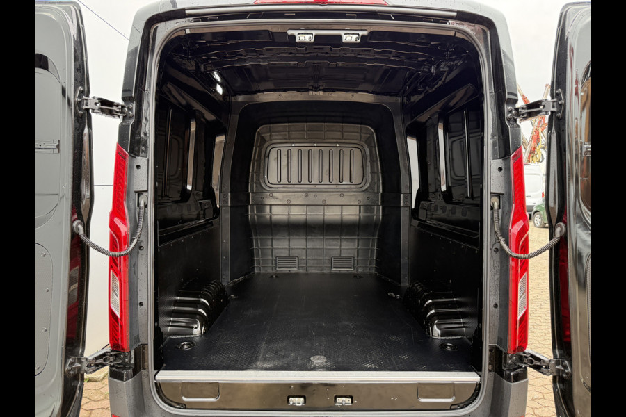 Maxus eDeliver 9 77kWh 204PK Nieuw model! Dubbele Cabine 7 Stoelen 300km WLTP L3H2 Adaptieve Cruise LED Snelladen stoel+stuur verwarming Carplay Camera