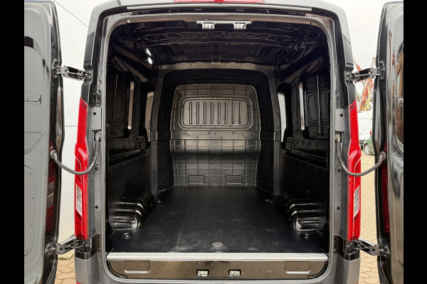 Maxus eDeliver 9 77kWh 204PK Nieuw model! Dubbele Cabine 7 Stoelen 300km WLTP L3H2 Adaptieve Cruise LED Snelladen stoel+stuur verwarming Carplay Camera