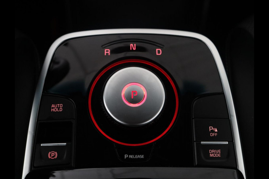 Kia e-Niro ComfortLine 64 kWh | SOH 95.9% | Adaptive cruise | Half Leder | Carplay | Climate control | Camera | Navigatie | Park assist