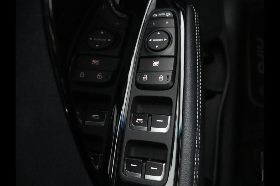 Kia e-Niro ComfortLine 64 kWh | SOH 95.9% | Adaptive cruise | Half Leder | Carplay | Climate control | Camera | Navigatie | Park assist