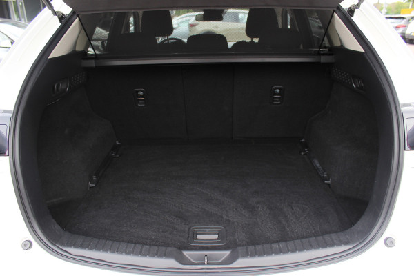 Mazda CX-5 2.0 SkyActiv-G 165 Comfort / Trekhaak / Camera / CarPlay / 17'' / Stuur+Stoelverwarming / DAB / Cruise Control