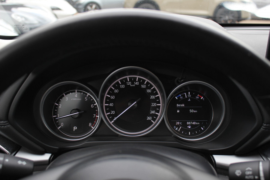 Mazda CX-5 2.0 SkyActiv-G 165 Comfort / Trekhaak / Camera / CarPlay / 17'' / Stuur+Stoelverwarming / DAB / Cruise Control
