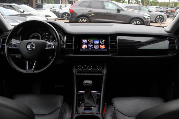 Škoda Kodiaq 1.5 TSI 4x4 Scout Business / 360Camera / Leder / Keyless / CarPlay / 18'' / Canton Audio / Stoelverwarming / Dodehoek / DAB / Cruise Control Adaptief
