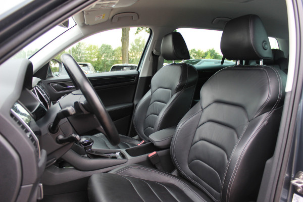 Škoda Kodiaq 1.5 TSI 4x4 Scout Business / 360Camera / Leder / Keyless / CarPlay / 18'' / Canton Audio / Stoelverwarming / Dodehoek / DAB / Cruise Control Adaptief