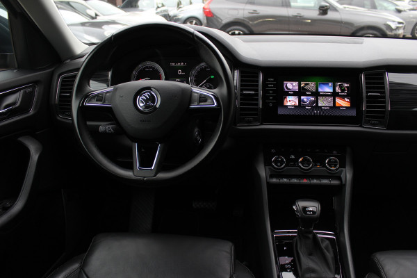 Škoda Kodiaq 1.5 TSI 4x4 Scout Business / 360Camera / Leder / Keyless / CarPlay / 18'' / Canton Audio / Stoelverwarming / Dodehoek / DAB / Cruise Control Adaptief