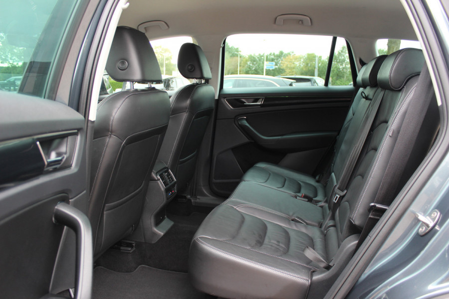 Škoda Kodiaq 1.5 TSI 4x4 Scout Business / 360Camera / Leder / Keyless / CarPlay / 18'' / Canton Audio / Stoelverwarming / Dodehoek / DAB / Cruise Control Adaptief