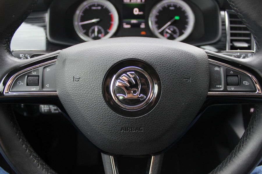 Škoda Kodiaq 1.5 TSI 4x4 Scout Business / 360Camera / Leder / Keyless / CarPlay / 18'' / Canton Audio / Stoelverwarming / Dodehoek / DAB / Cruise Control Adaptief