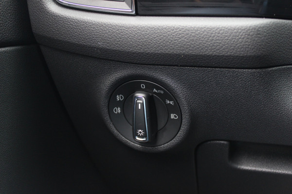 Škoda Kodiaq 1.5 TSI 4x4 Scout Business / 360Camera / Leder / Keyless / CarPlay / 18'' / Canton Audio / Stoelverwarming / Dodehoek / DAB / Cruise Control Adaptief
